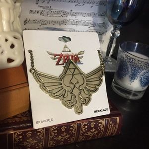 ⚔️Hyrule Crest Triforce Necklace 🎯 Back In Stock!